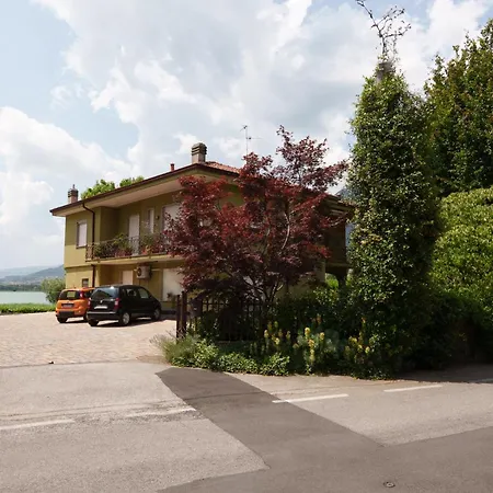 Casa Laghi Del Barro